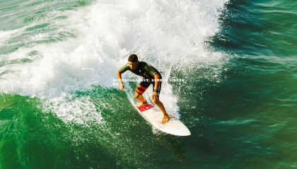 牛八体育_前利物浦名宿哈曼点评维尔茨，自然球风不再，过度思考成隐忧
